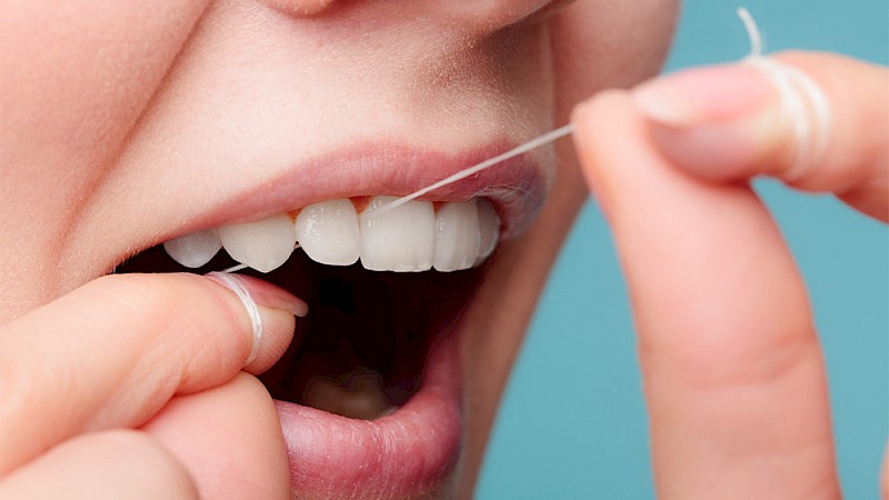 Learn the recommended way to remove tartar (zahnsteinentfernen) with the right products