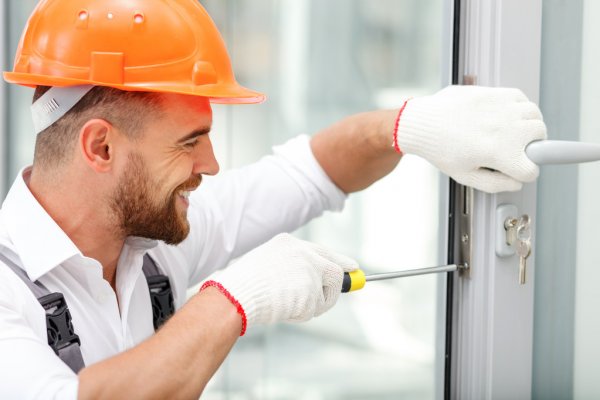 Why Locksmith Services is Best Option for Security