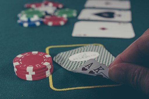 There are numerous online slots and table games to choose from.