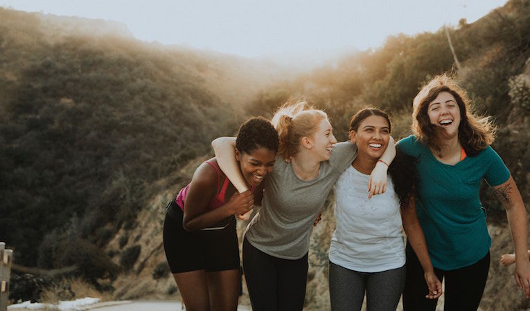 What benefits one can gain by choosing to become a volunteer?